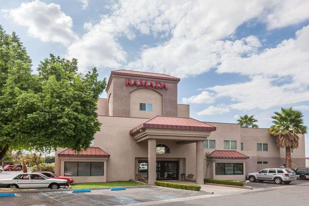Ramada By Wyndham Bakersfield Ξενοδοχείο Εξωτερικό φωτογραφία