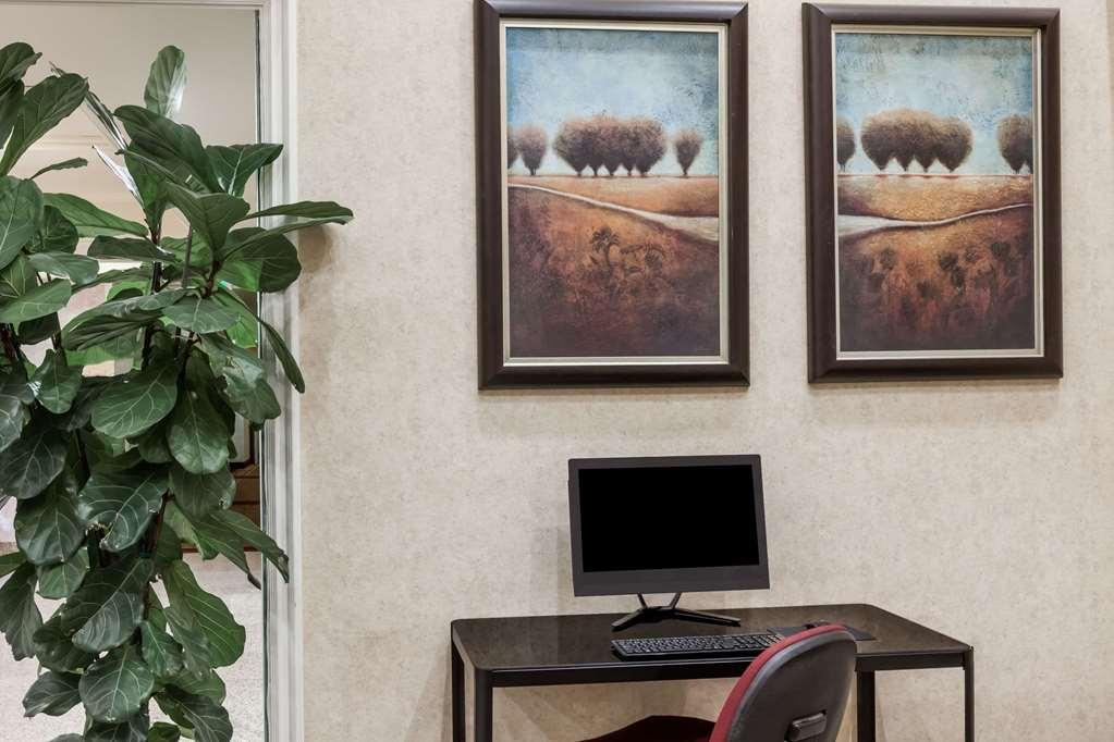 Ramada By Wyndham Bakersfield Ξενοδοχείο Εξωτερικό φωτογραφία