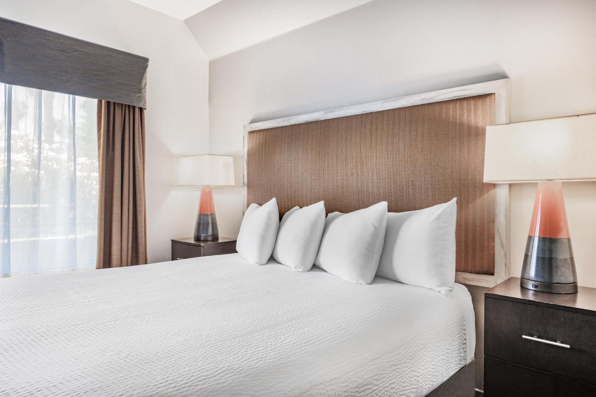 Ramada By Wyndham Bakersfield Ξενοδοχείο Εξωτερικό φωτογραφία